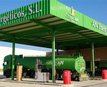 Ducha camioneros en gasolinera Energeticos de Navarra