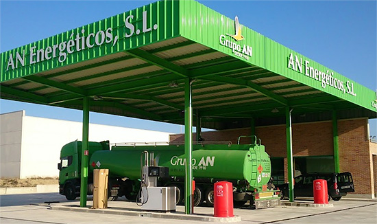 Ducha camioneros en gasolinera Energeticos de Navarra